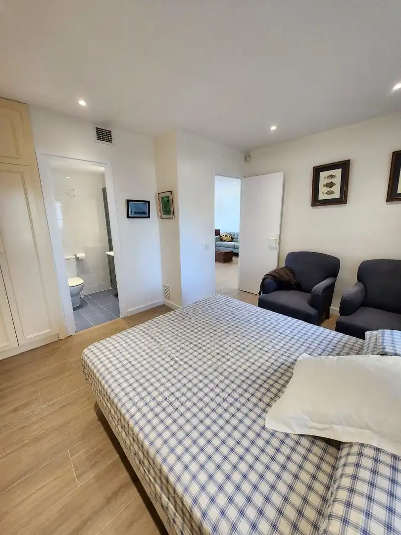 Schlafzimmer von Wohnung zur Miete in Sitges mit Klimaanlage, Privatgarten und Terrasse