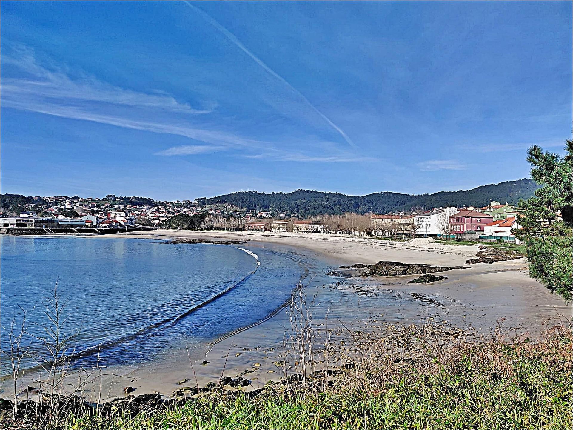 Vista exterior de Local en venda en Muros