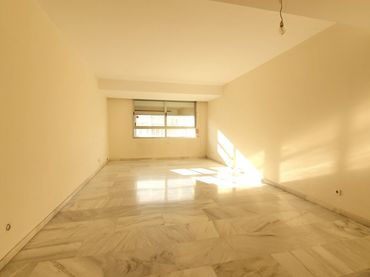 Appartamento con ascensore in affitto a Centro
