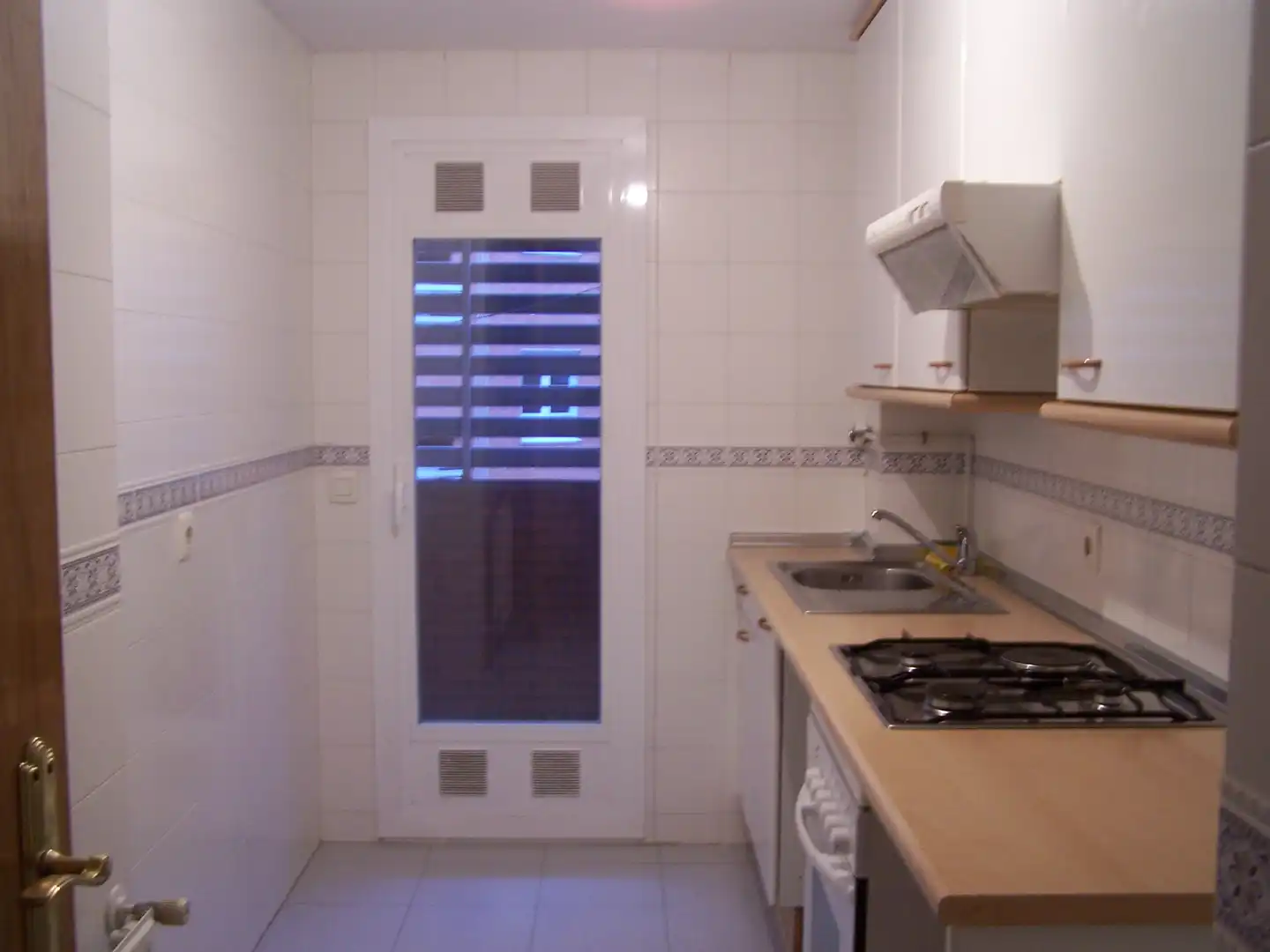 Cocina de Piso de alquiler en Madrid con Calefacción, Parquet y Trastero