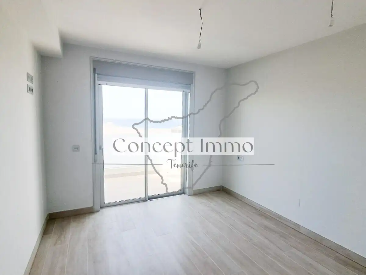 Habitación de Ático en venta en Granadilla de Abona con Terraza, Trastero y Piscina comunitaria