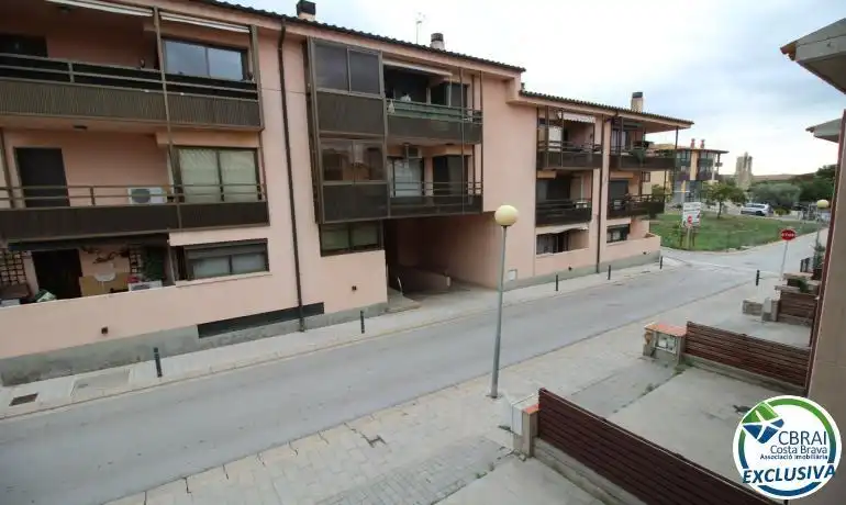 Exterior view of Garage for sale in Palau-saverdera