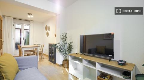 Photo 2 of Flat to rent in Quintana, Madrid
