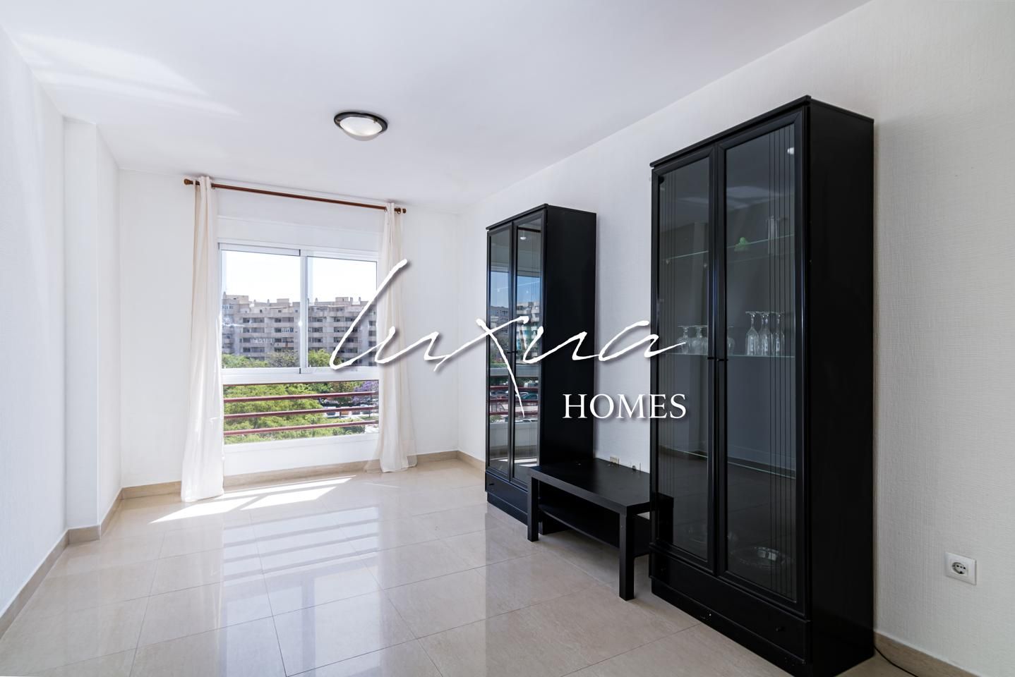 Habitación de Piso en venta en Málaga Capital con Aire acondicionado, Terraza y Piscina