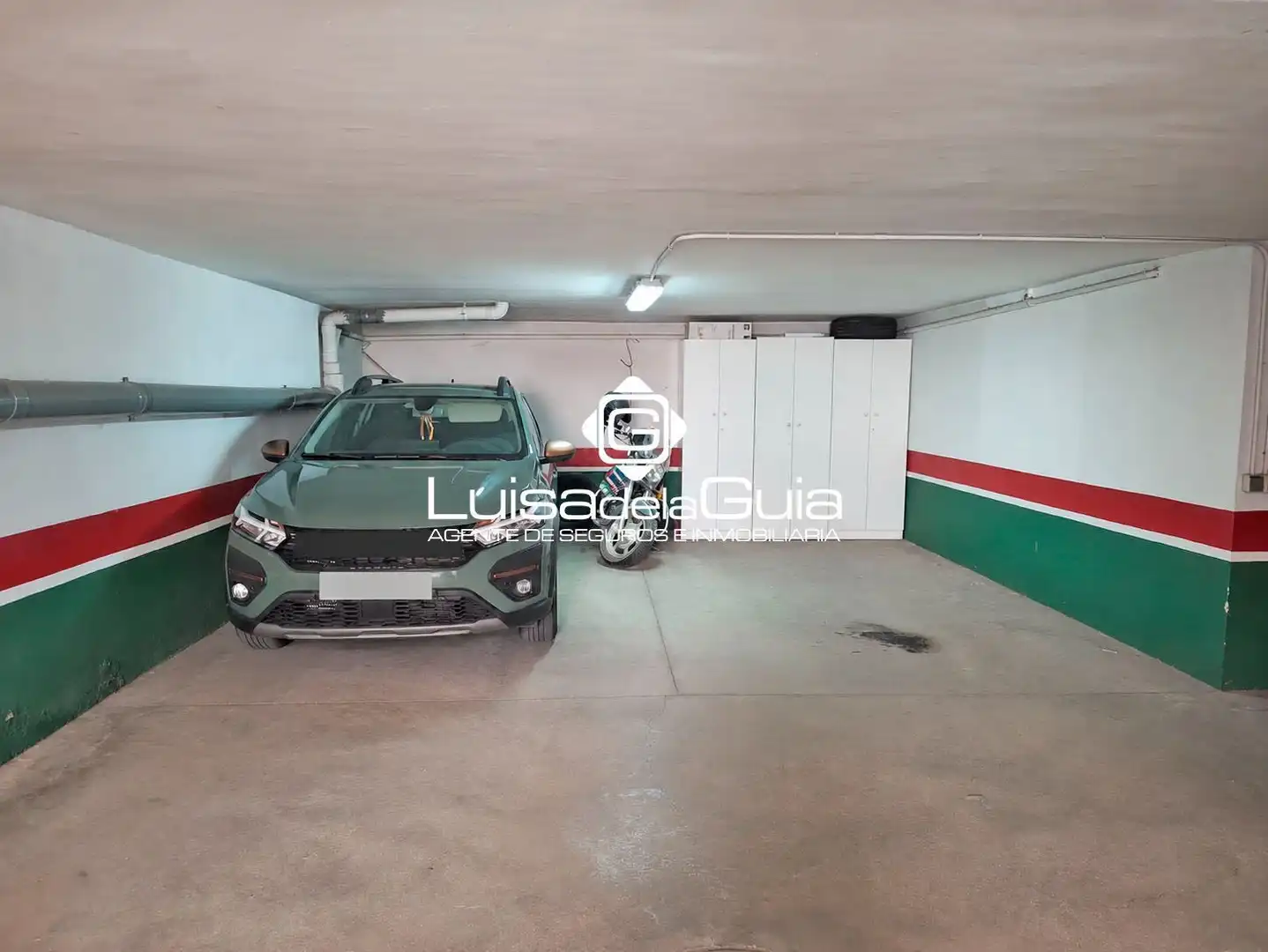 Parking of Houses for sale in Campo de Criptana  with Air Conditioner and Heating