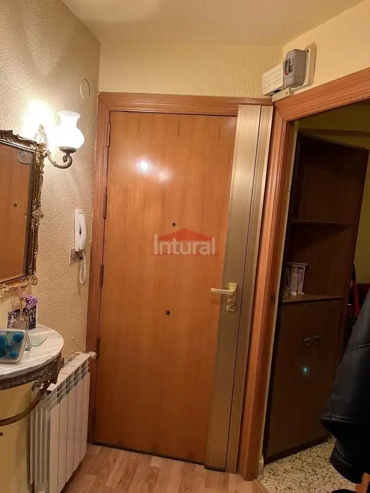 Appartement avec ascenseur à vendre à Industria