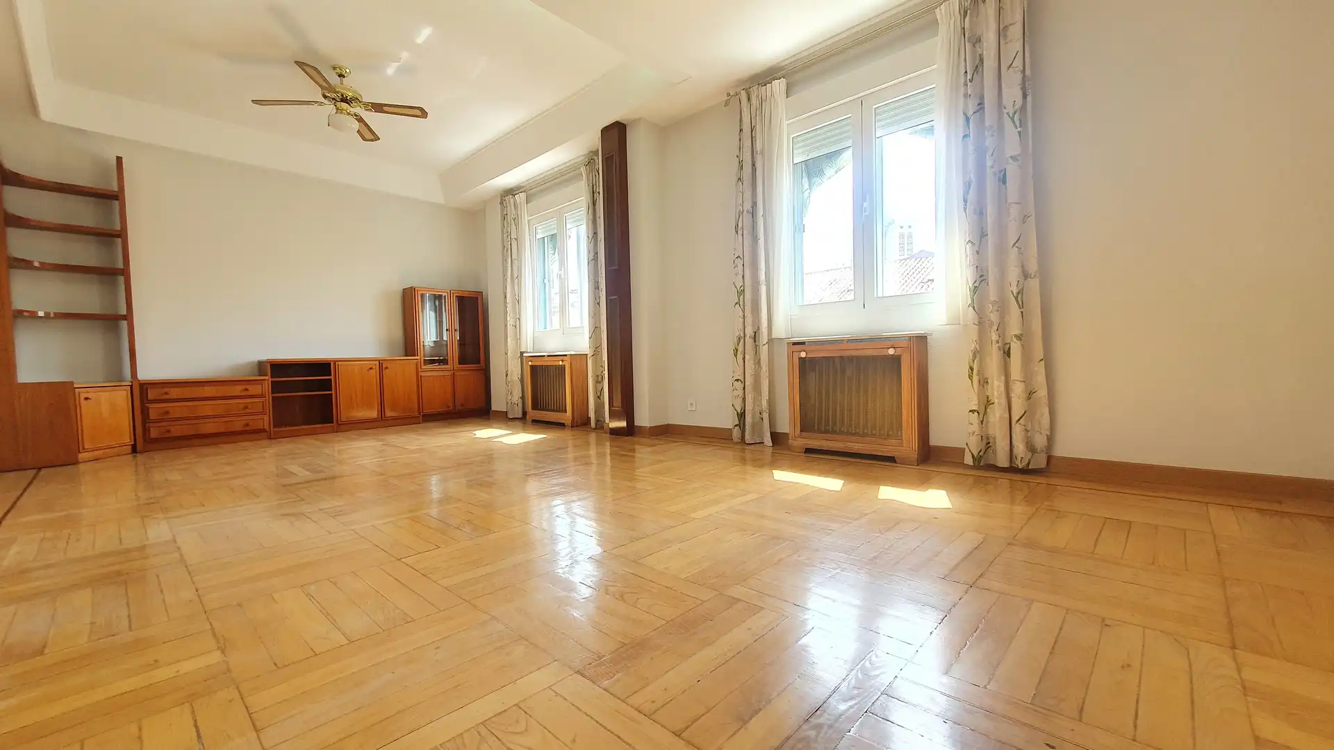 Flat for rent in Calle de San Bernardo, Universidad - Malasaña