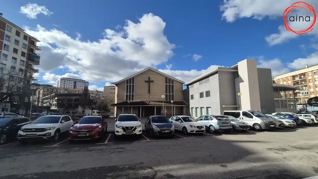 Vista exterior de Local en venta en  Pamplona / Iruña con Aire acondicionado y Amueblado