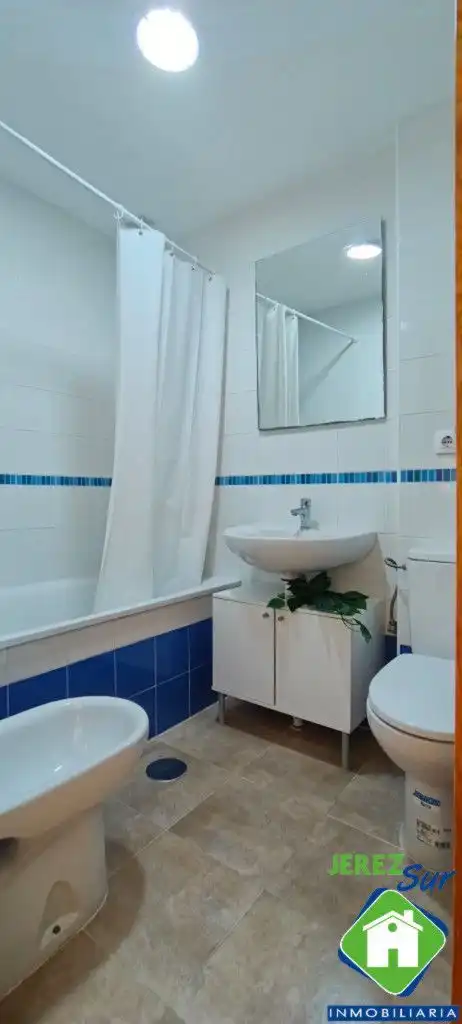 Bany de Pis en venda en Jerez de la Frontera amb Aire condicionat, Terrassa i Piscina comunitària