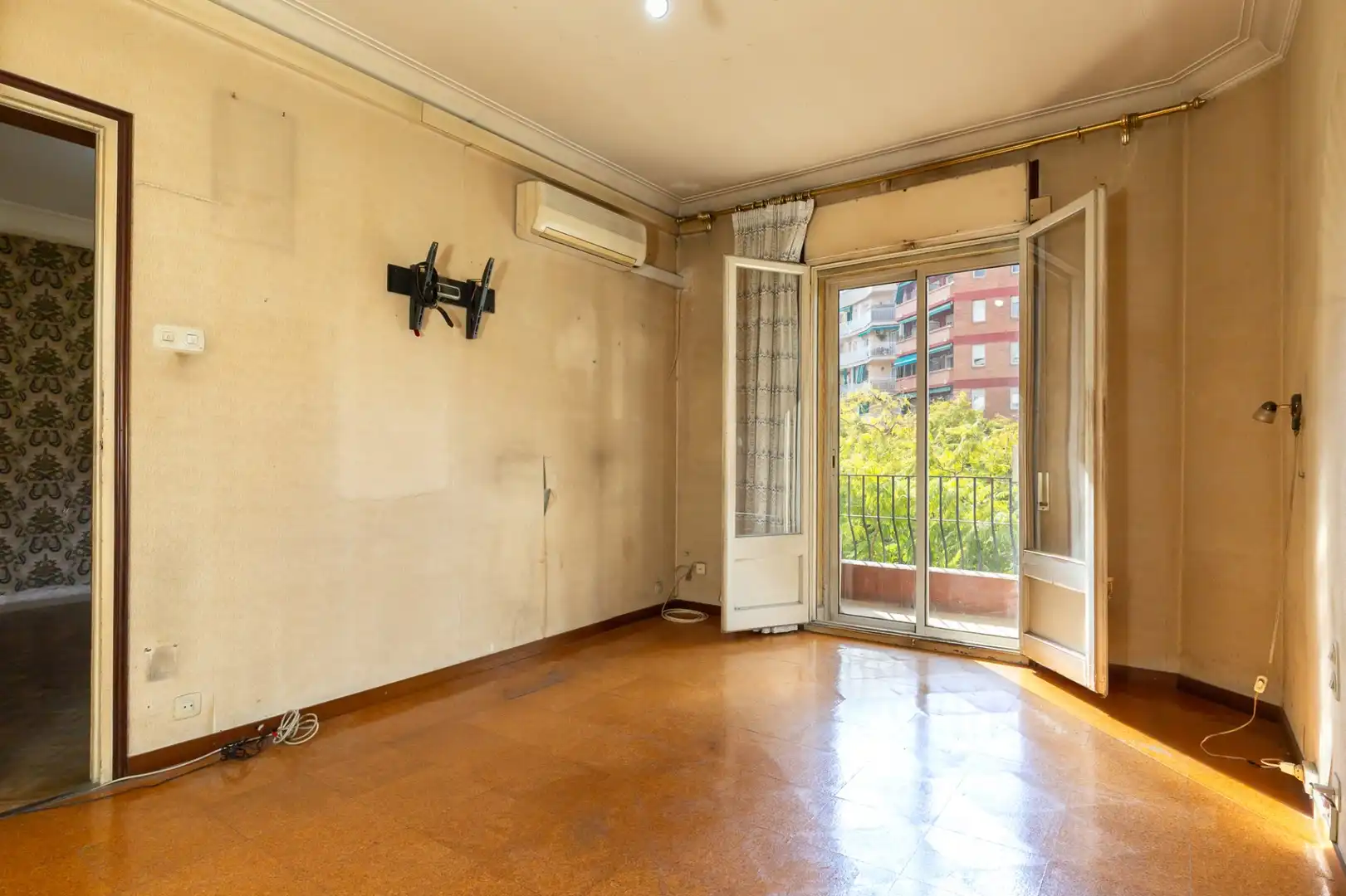 Habitación de Piso en venta en Barcelona con Aire acondicionado, Calefacción y Terraza