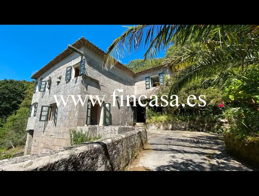 Exterior view of Houses for sale in Nigrán  with Private garden, Parquet flooring and Terrace