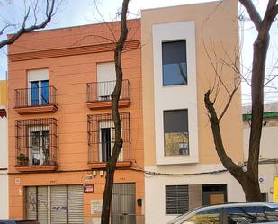 Exterior view of Apartment for sale in  Sevilla Capital