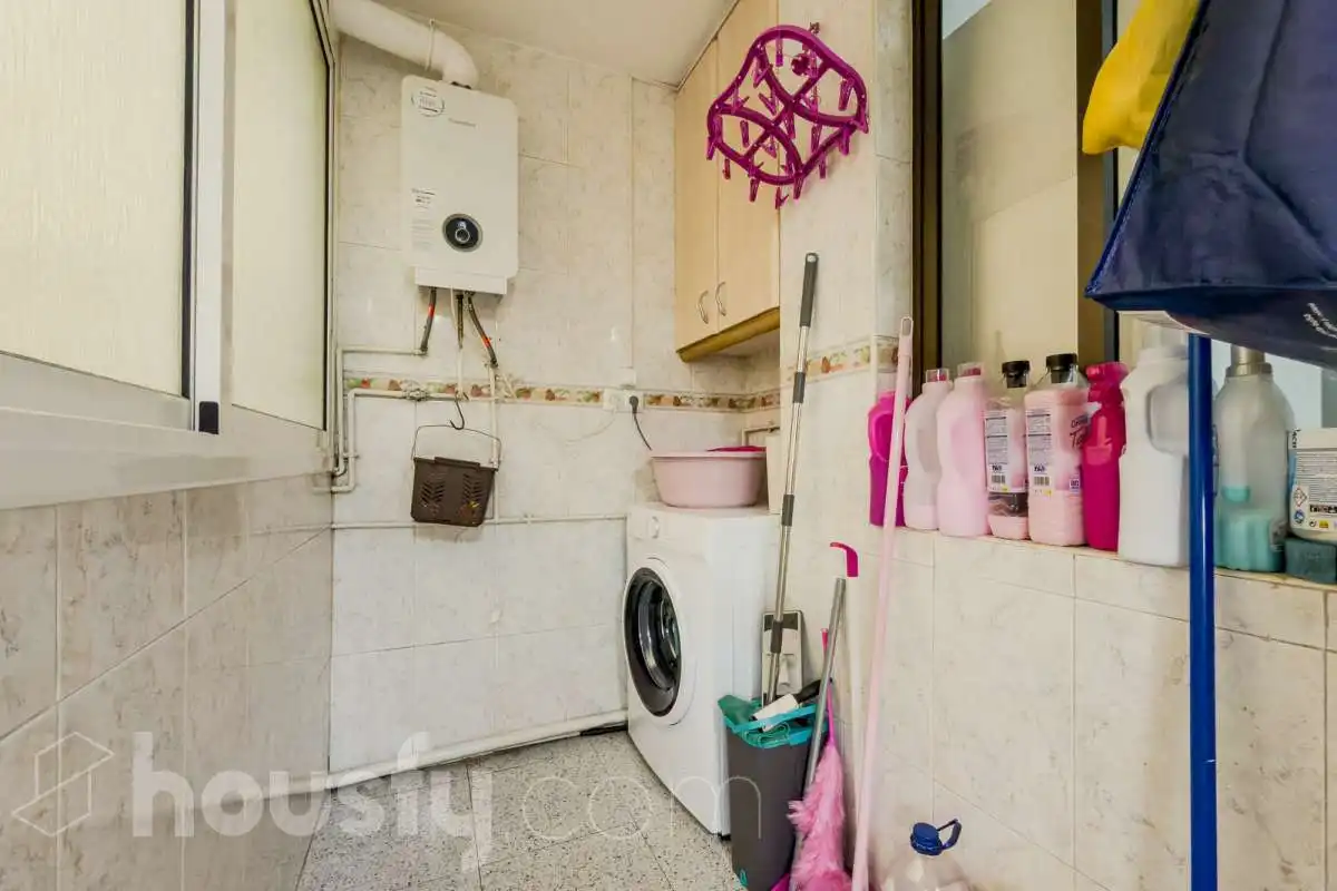 Habitación de Piso en venta en Badalona con Aire acondicionado, Calefacción y Amueblado