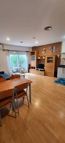 Piso en Venta en Calle Monederos en Doctor Barraquer - G. Renfe - Policlínico