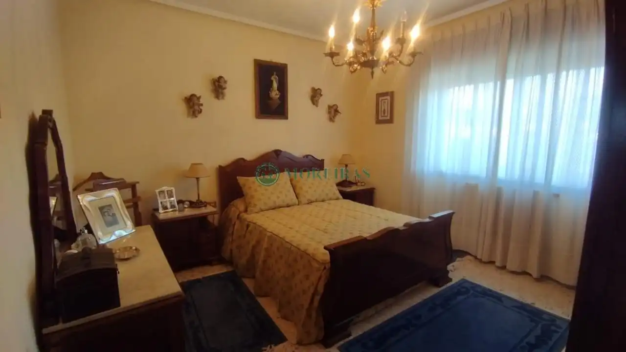 Bedroom of Houses for sale in Ourense Capital   with Heating and Private garden