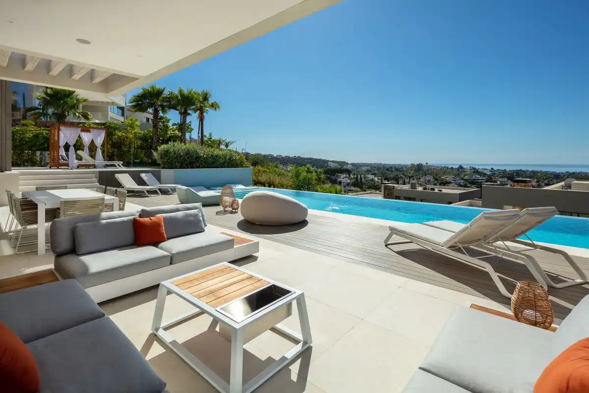Chalet con piscina en venta en Nueva Andalucía, imagen 5