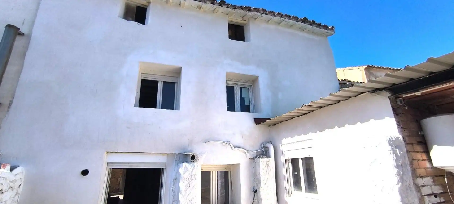 Vista exterior de Finca rústica en venda en El Villar de Arnedo amb Jardí privat, Terrassa i Traster