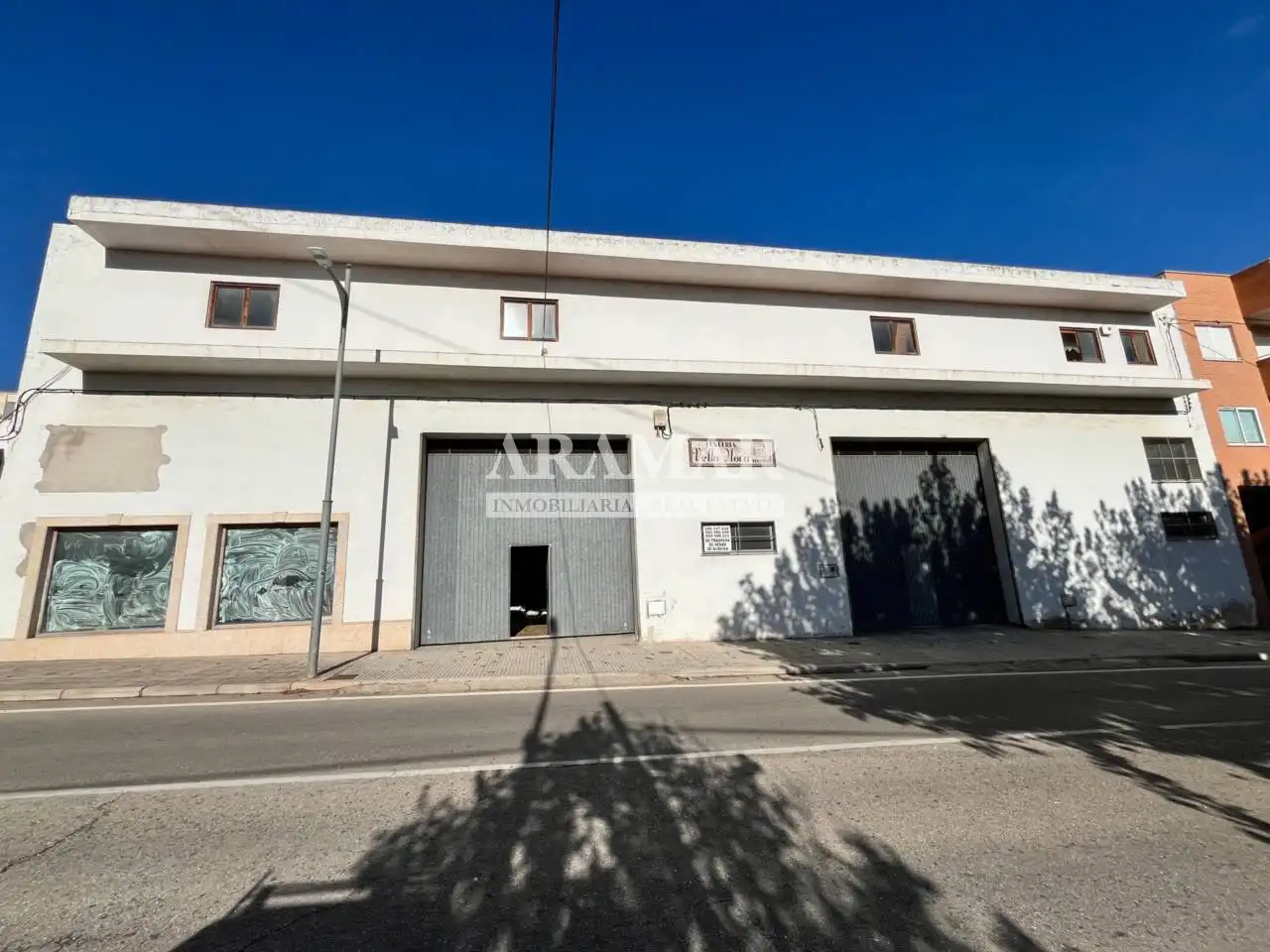 Nave industrielle à vendre à Pego