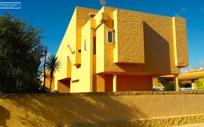 Exterior view of House or chalet for sale in La Manga del Mar Menor  with Private garden, Parquet flooring and Terrace