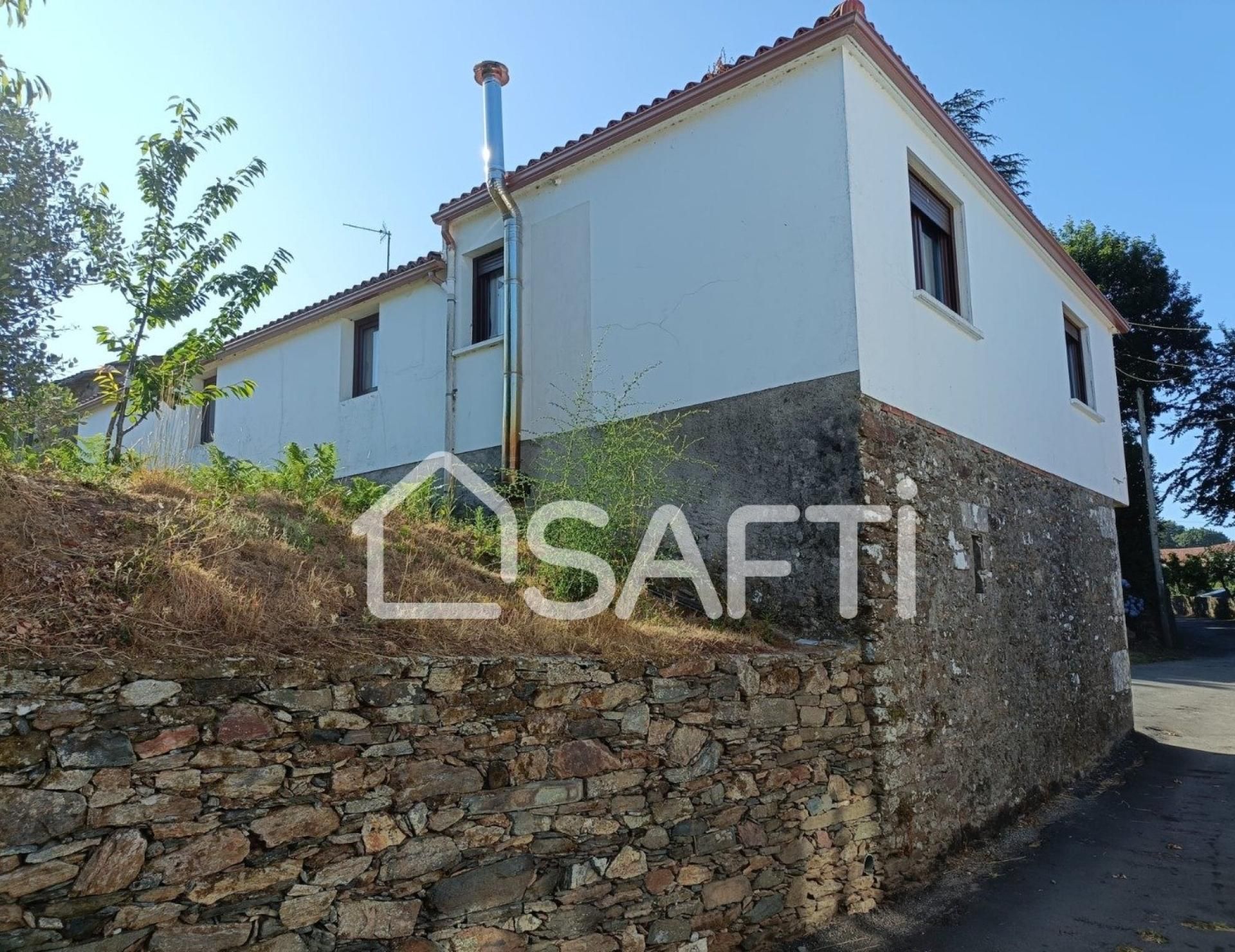 Vista exterior de Casa o chalet en venta en Lalín con Calefacción y Balcón