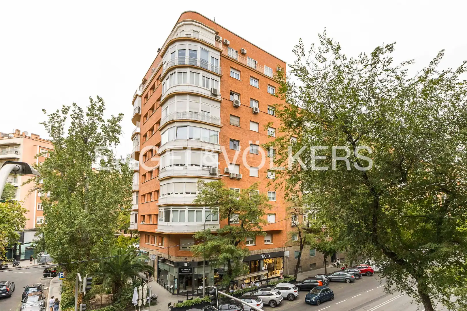 Vista exterior de Piso en venta en Chamartín