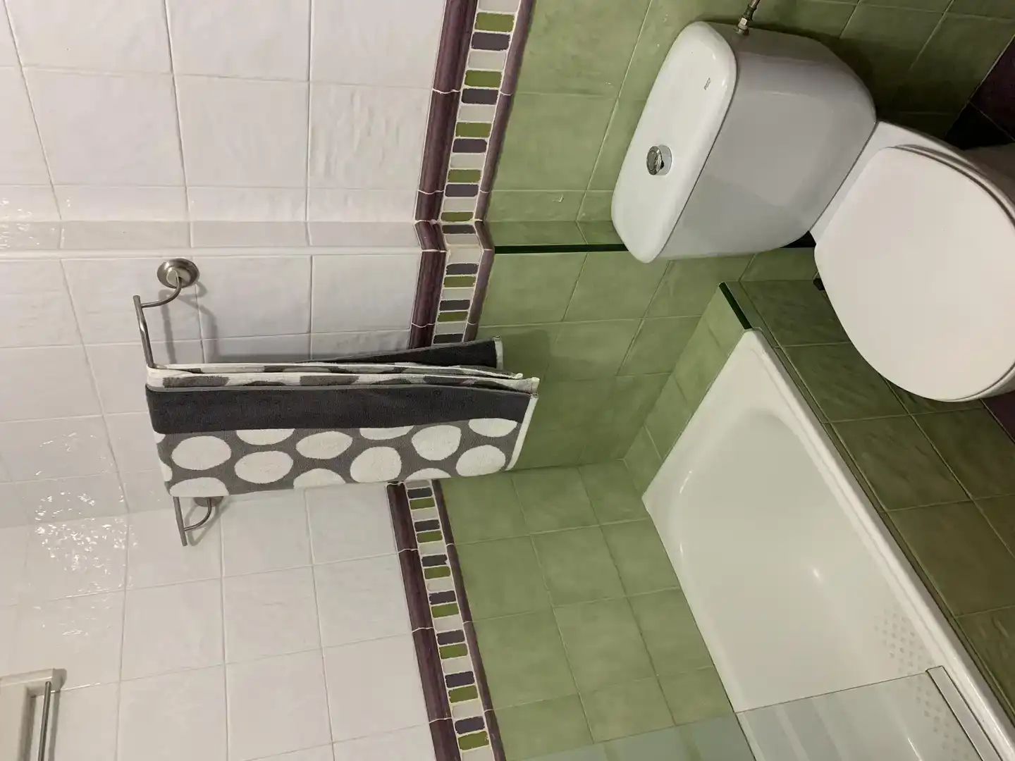 Bany de Apartament en venda en Cartagena amb Aire condicionat, Piscina i Moblat