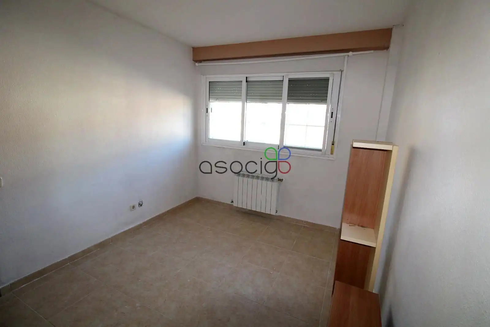 Habitación de Casa adosada en venta en Azuqueca de Henares con Calefacción