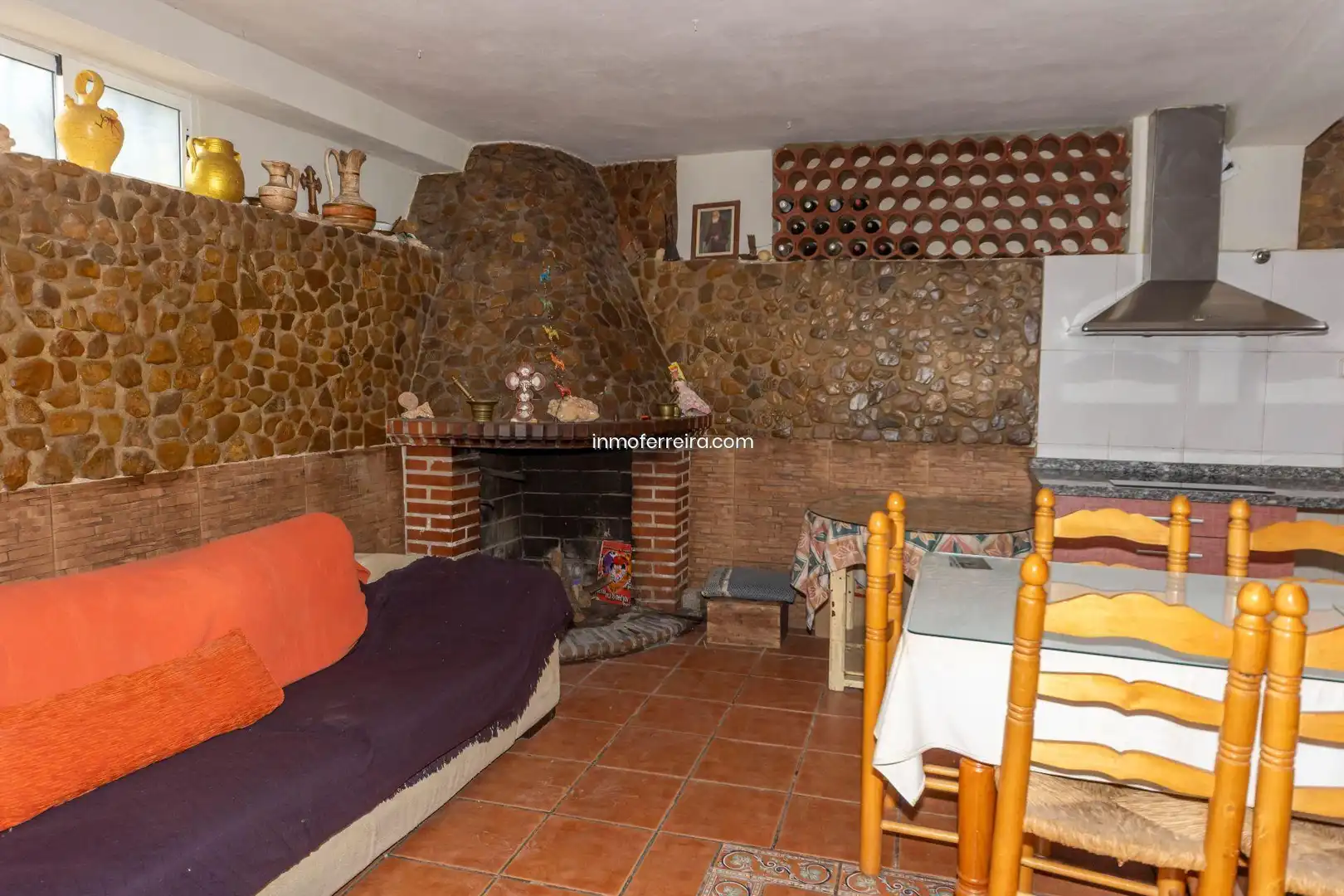 Houses for sale in Darro  with Storage room