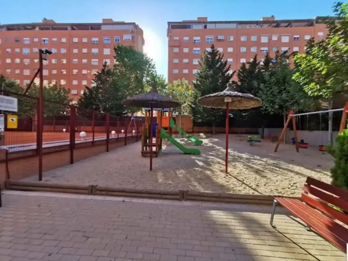Vista exterior de Piso en venta en Madrid con Aire acondicionado, Calefacción y Parquet
