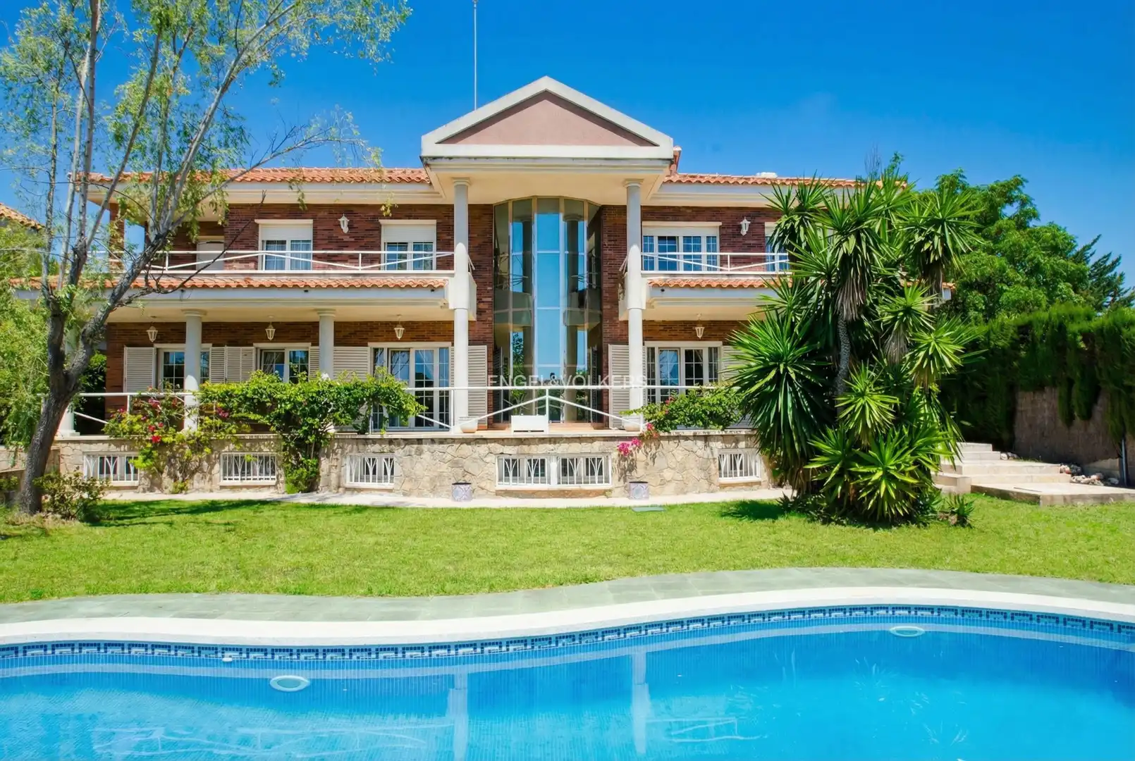 Casa amb piscina en venda a Carrer del Bergadà 3, imagen 2