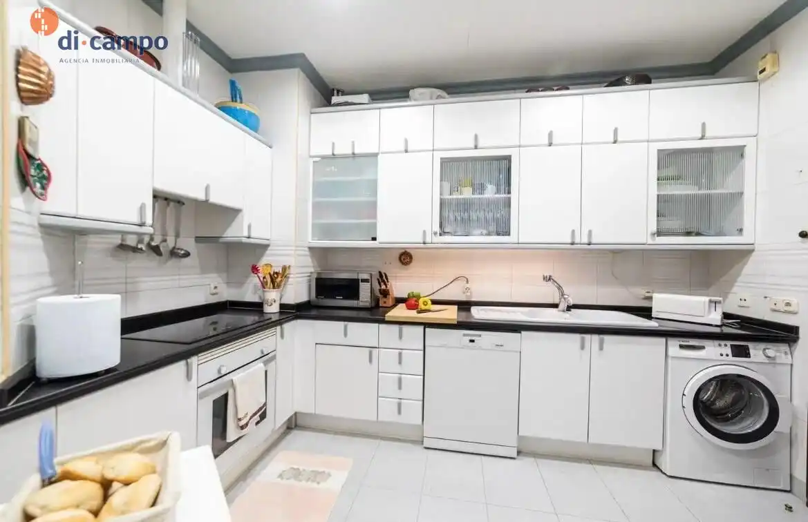 Kitchen of Flat for rent in Valladolid  with Heating