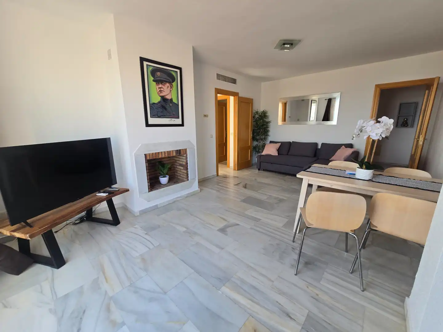 Wohnzimmer von Dachboden zum Verkauf in Mijas mit Klimaanlage, Heizung und Terrasse