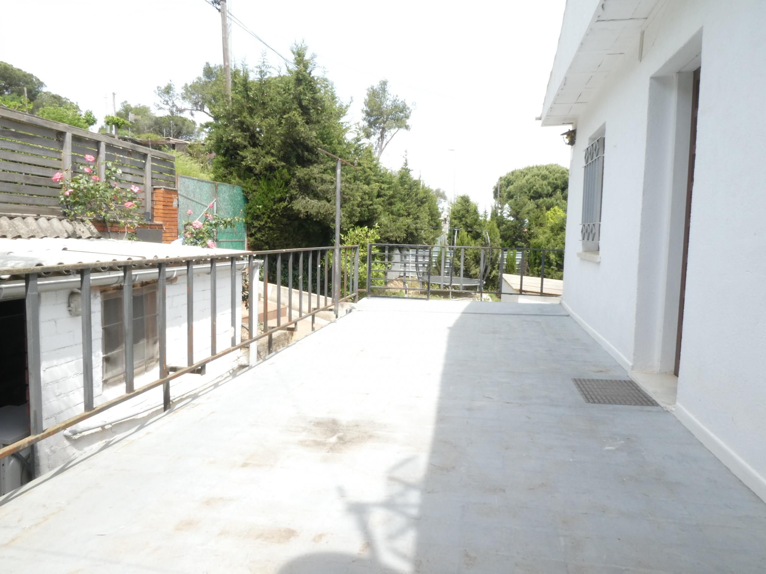 Terrassa de Casa o xalet en venda en Vilanova del Vallès amb Calefacció, Jardí privat i Traster