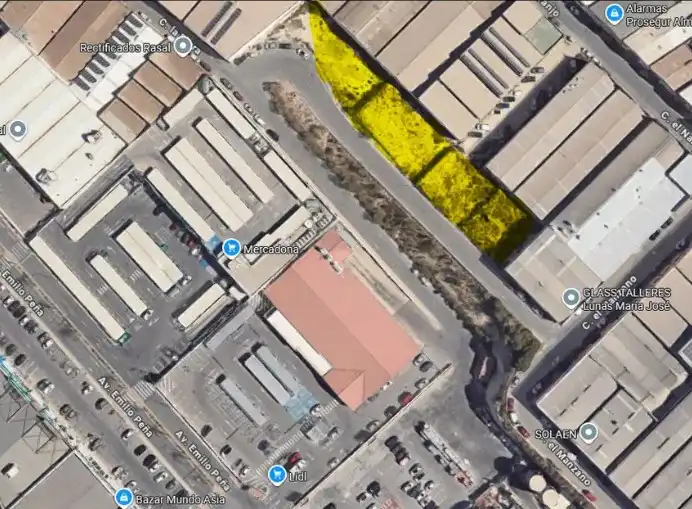 Terreny industrial en venda a Calle el Manzano