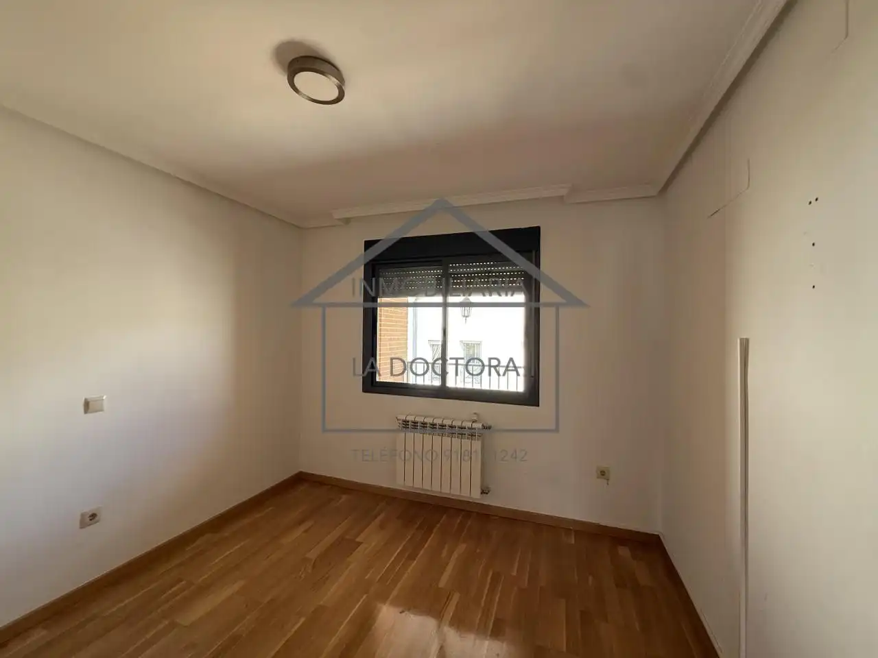 Habitación de Casa adosada en venta en Navalcarnero con Calefacción, Jardín privado y Terraza