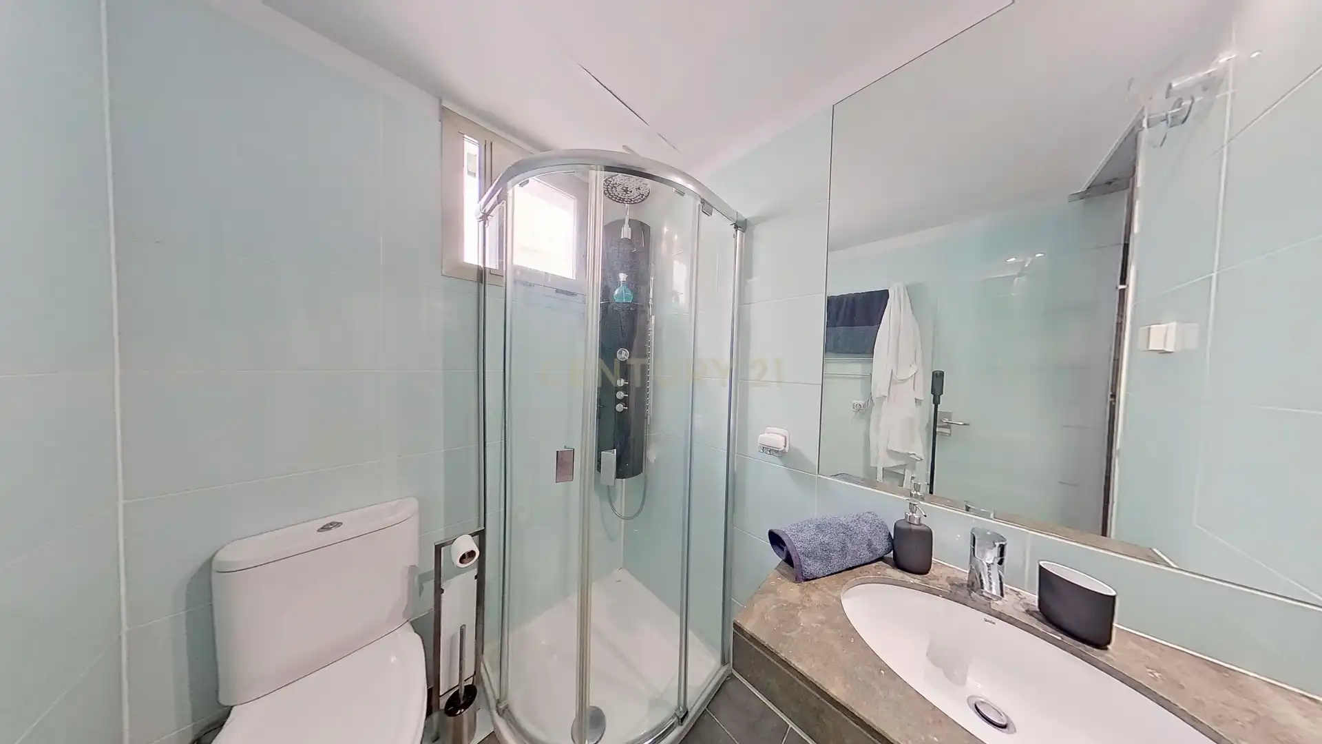 Badezimmer von Maisonette zum Verkauf in Mijas mit Klimaanlage, Privatgarten und Abstellraum