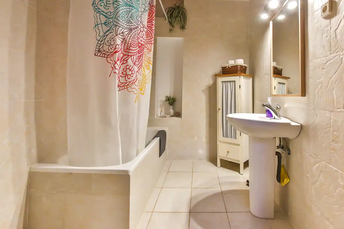 Bathroom of Country homes for sale in Aguilar de Segarra  with Heating, Swimming Pool and Internet