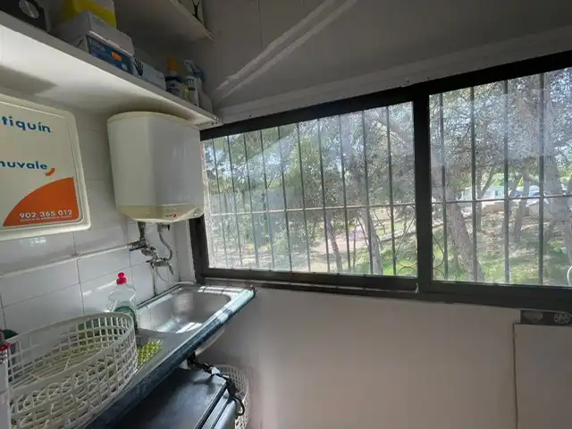Commercial properties for sale in Avinguda de l'Amerador, Pueblo Español - Coveta Fumá