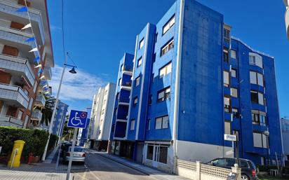 Vista exterior de Pis en venda en Suances amb Terrassa