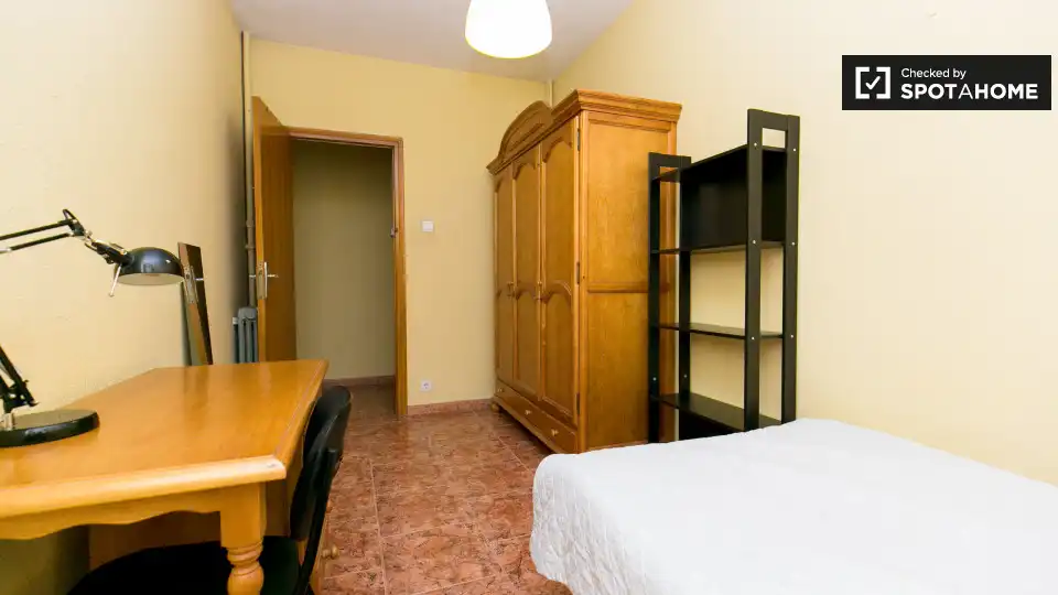 Room in San Matías - Realejo
