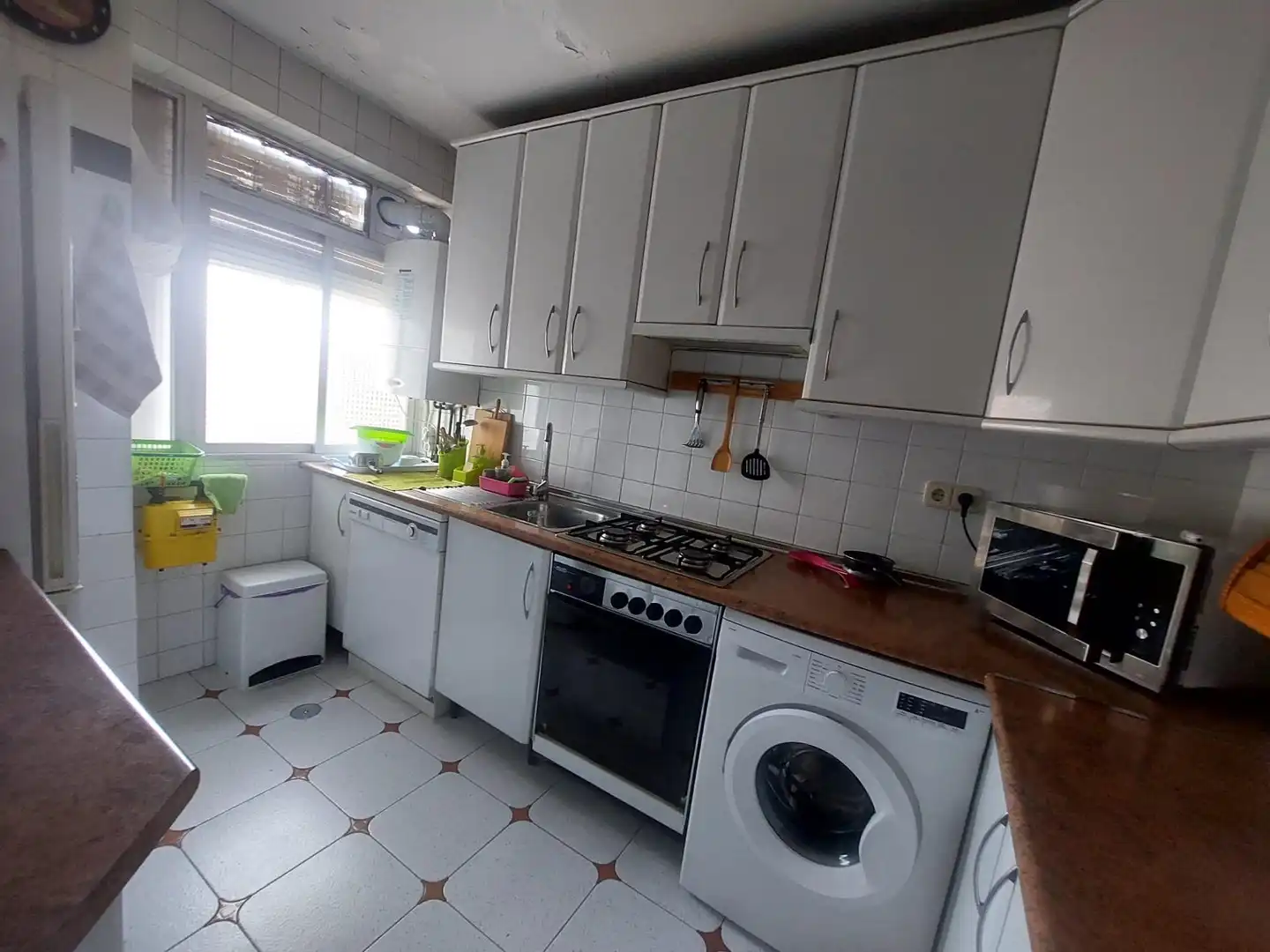 Cocina de Piso en venta en Madrid con Calefacción, Terraza y Amueblado