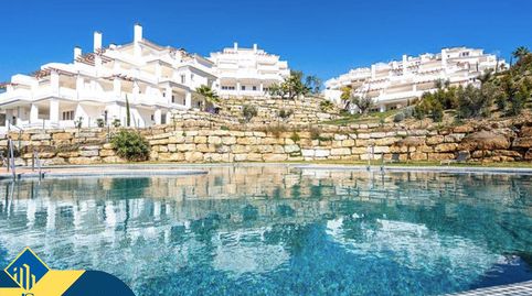 Apartamento con piscina comunitaria, en la provincia de Málaga, en la ciudad de Marbella, en la zona de Nueva Andalucía. 2 habitac