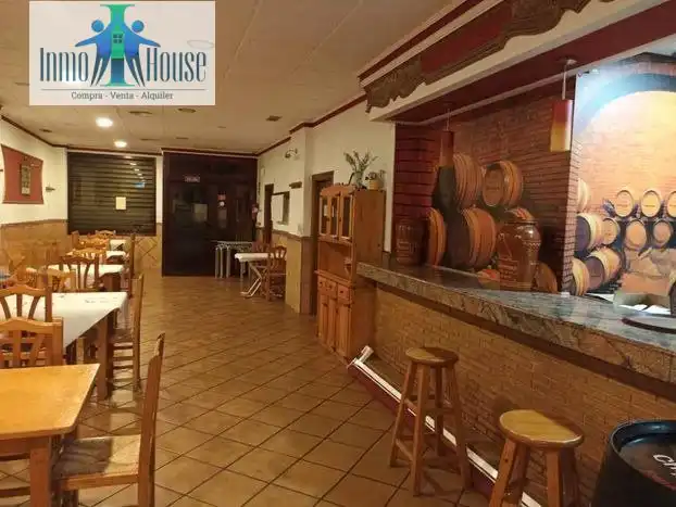 Local comercial en venda a San Pedro