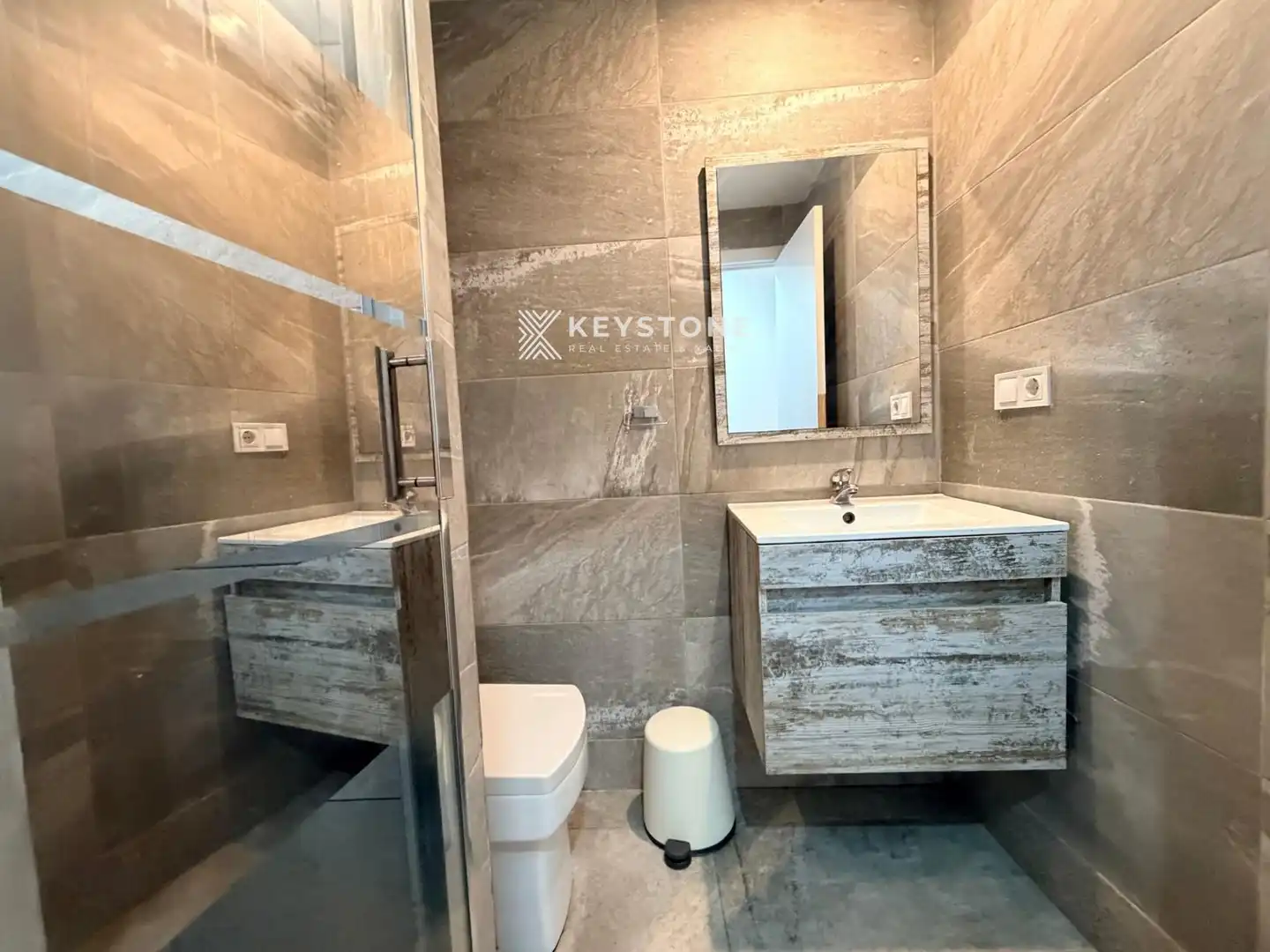 Baño de Piso en venta en  Palma de Mallorca con Aire acondicionado y Terraza