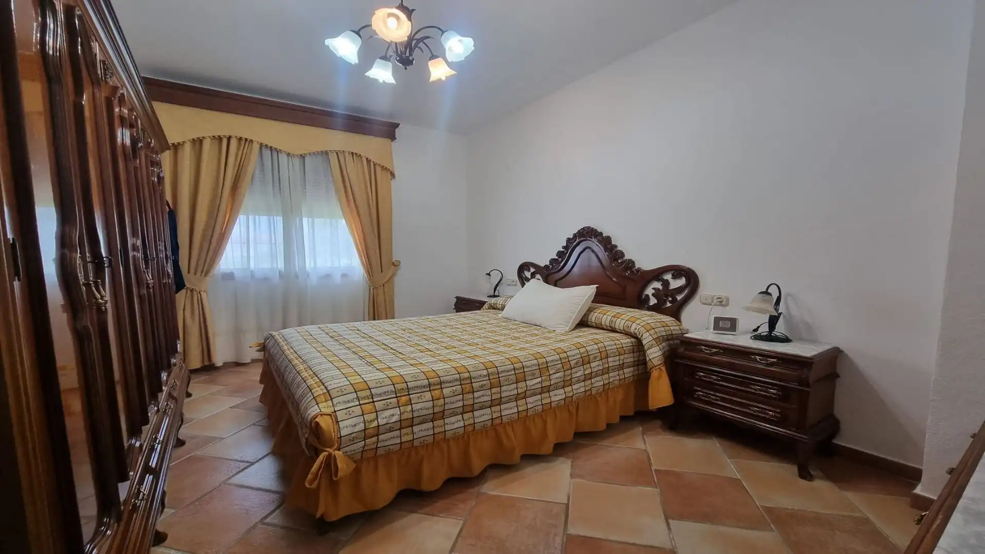 Dormitori de Casa o xalet en venda en Alhaurín El Grande amb Aire condicionat i Piscina