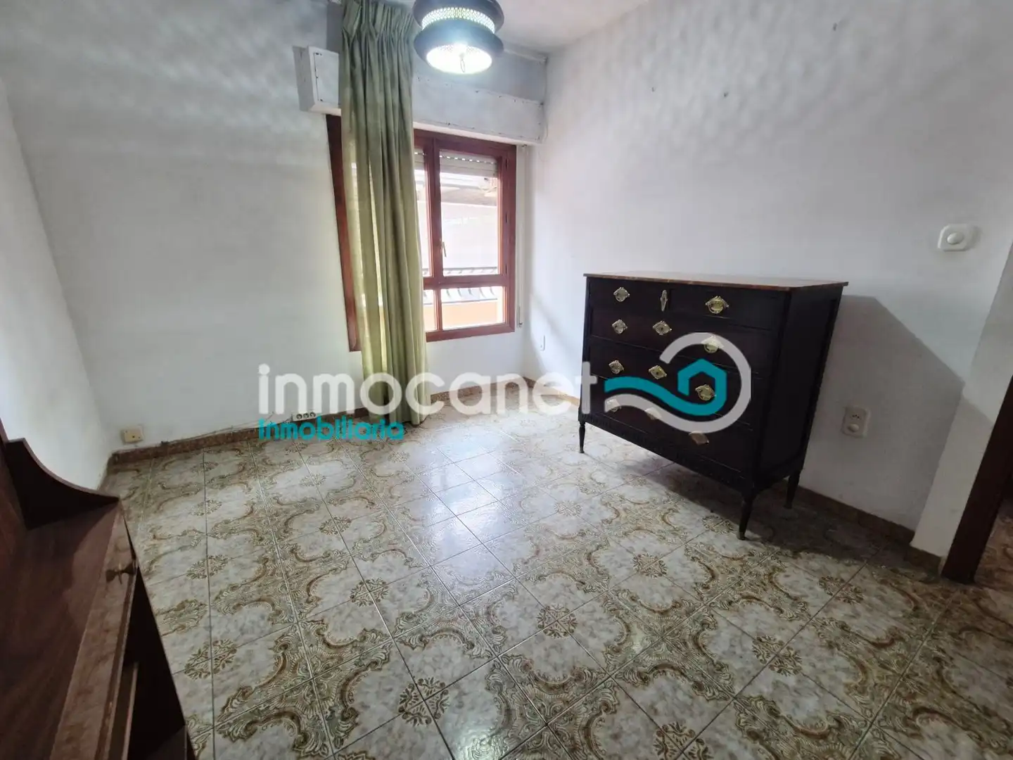 Schlafzimmer von Wohnungen zum Verkauf in Oliva mit Klimaanlage, Terrasse und Balkon