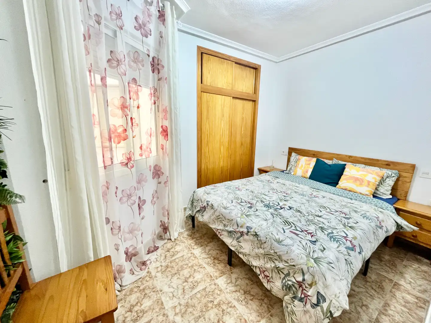 Schlafzimmer von Wohnung zum Verkauf in Torrevieja mit Klimaanlage, Heizung und Terrasse