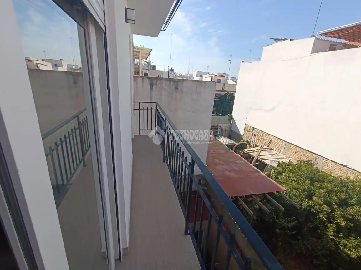 Balcony of Flat for rent in Sevilla  with Air Conditioner and Balcony