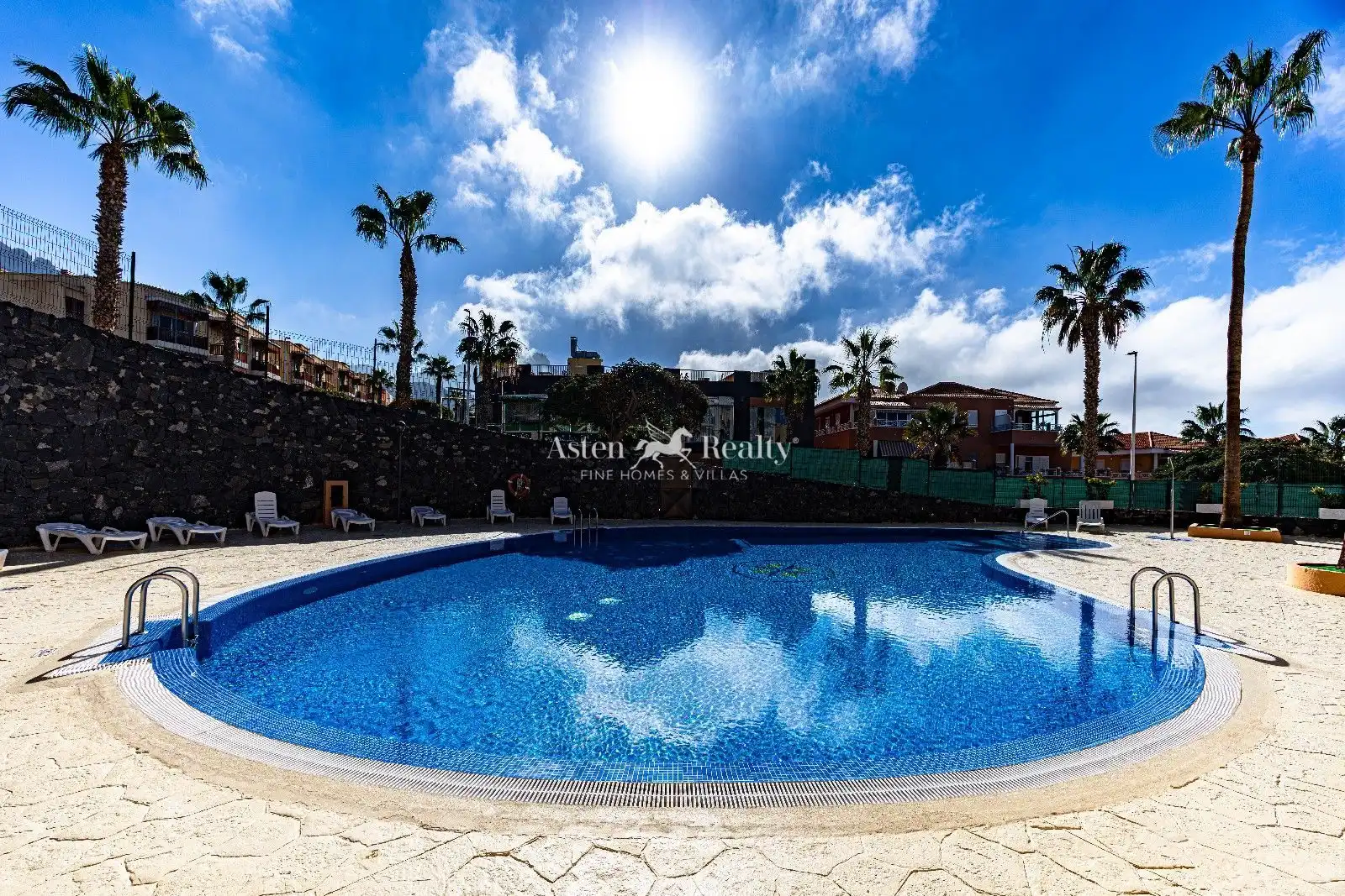 Piso con piscina en venta en Mesana, imagen 2