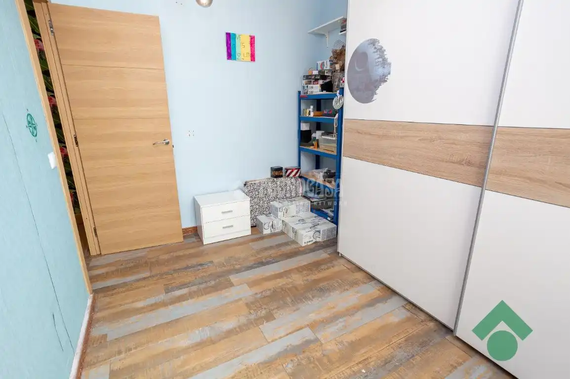 Piso en venta en Algeciras con Calefacción